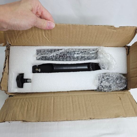 Universal Flagpole Holder Double Suction Cups Off-Road SUV, Truck Jeeps RV SUV - Picture 2 of 6